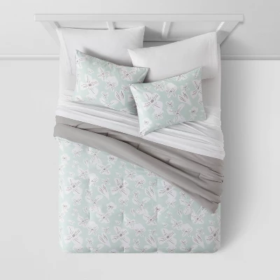 Floral Print Microfiber Reversible Comforter & Sheet Set Mint Green - Room Essentials™ 2 Floral Print Microfiber Reversible Comforter & Sheet Set Mint Green - Room Essentials™ - Image 2
