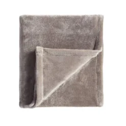 5pc King Geo Reversible Decorative Comforter Set With Throw Black/Gray - Room Essentials™ 12 5pc King Geo Reversible Decorative Comforter Set With Throw Black/Gray - Room Essentials™ -Room Essentials™ GUEST 9243f825 0f83 4e25 ac1f 1021b8de305a