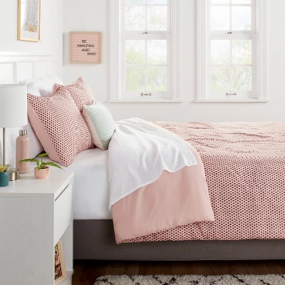 Strawberry Print Reversible Microfiber Comforter & Sheet Set Light Pink - Room Essentials™ 1 Strawberry Print Reversible Microfiber Comforter & Sheet Set Light Pink - Room Essentials™